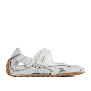 BOTTEGA SLIP ON SNEAKERS ON THE LITTLE YELLOW APP